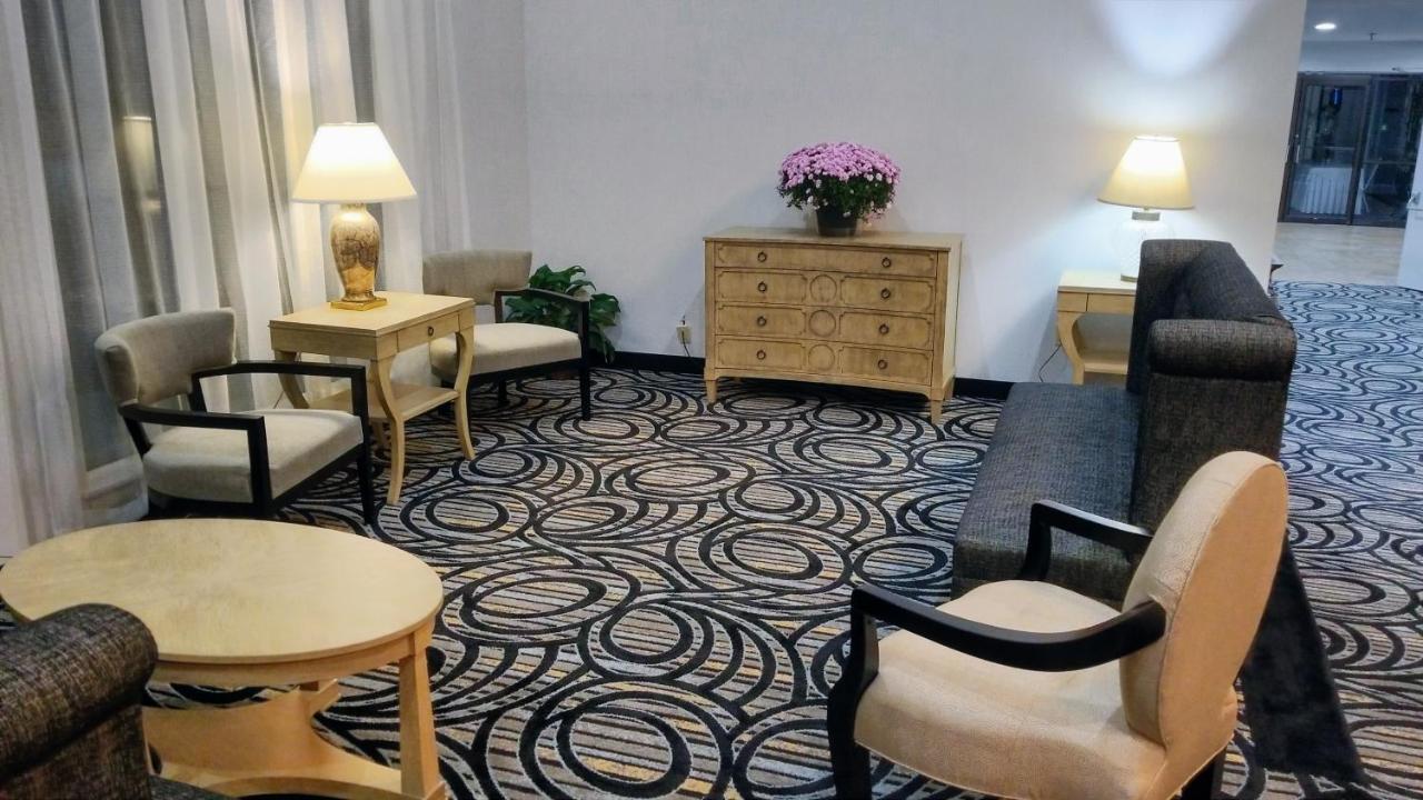 Bel-Aire Hotel Lake Эри Экстерьер фото